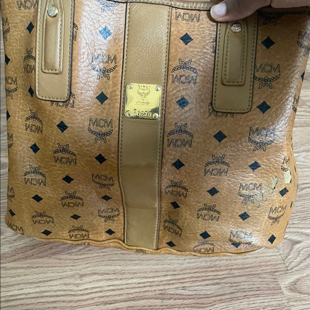 Medium lizz mcm bag
